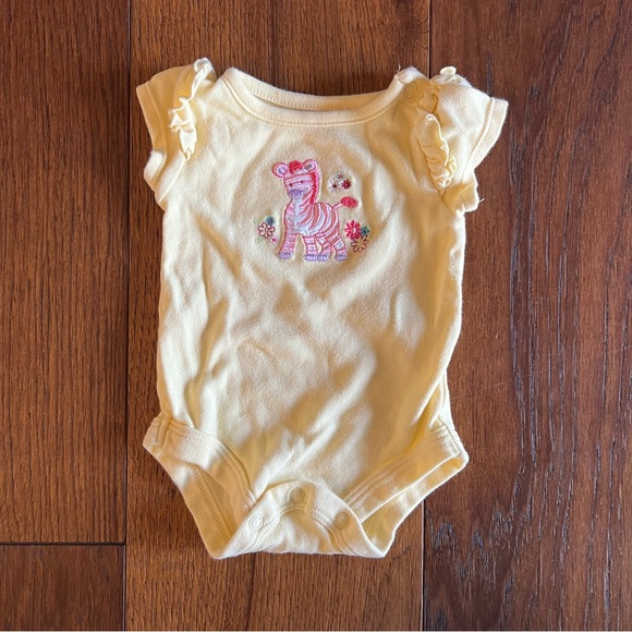 Newborn Girl Mixed Brand Bundle - Picture 6 of 16